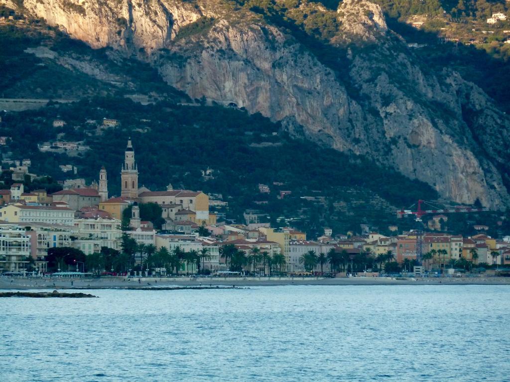 Appartement Les Clematites Menton Exteriör bild