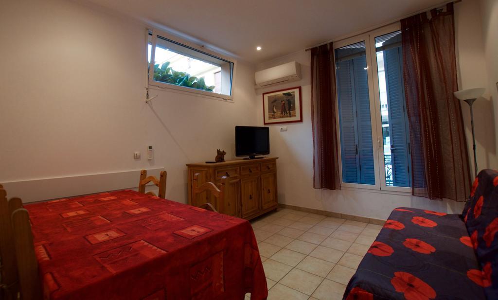 Appartement Les Clematites Menton Exteriör bild